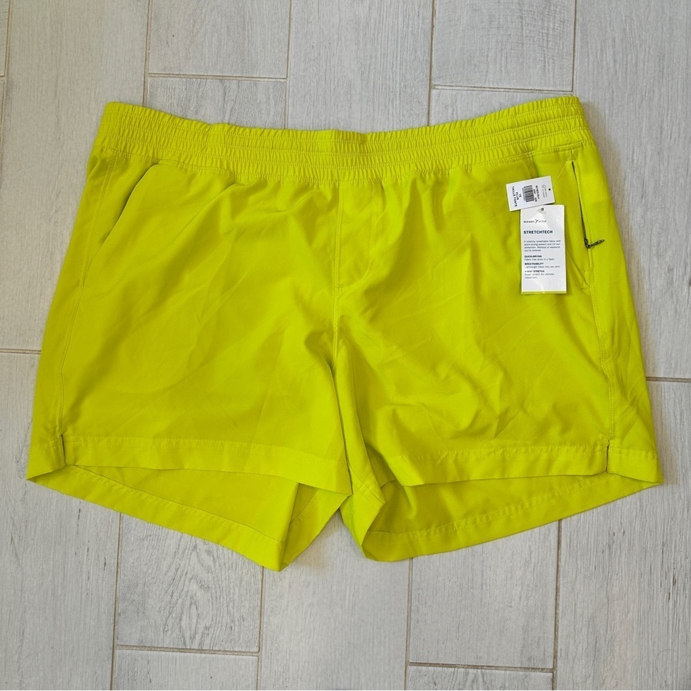 Old Navy Active Go Dry Shorts NWT